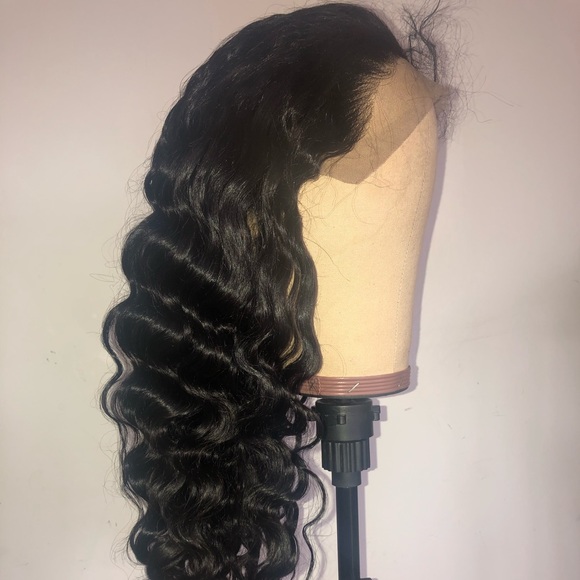 ✨CHARLIE 20” loose wave pre plucked LaceFront wig - Picture 6 of 8